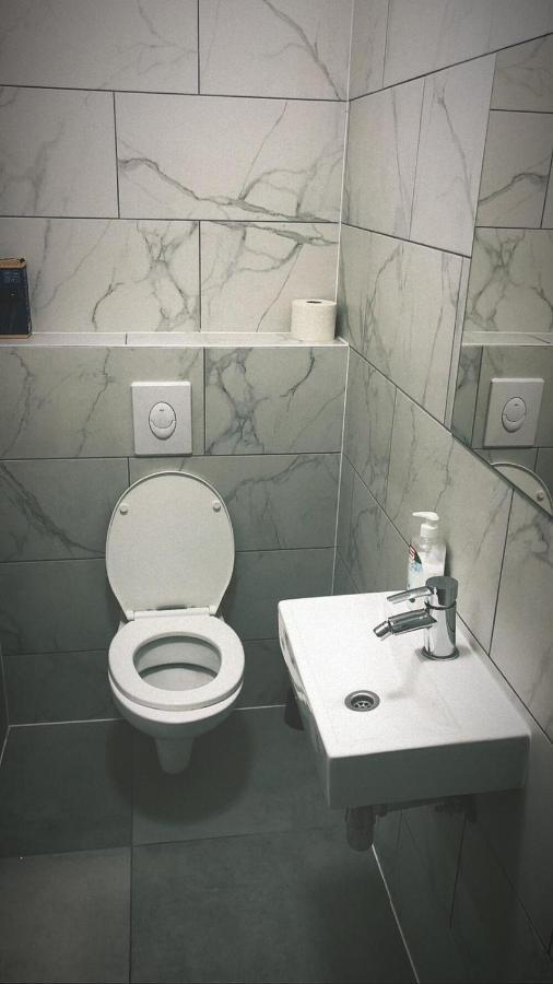 Private Room Near Vienna City Center 1 Zewnętrze zdjęcie